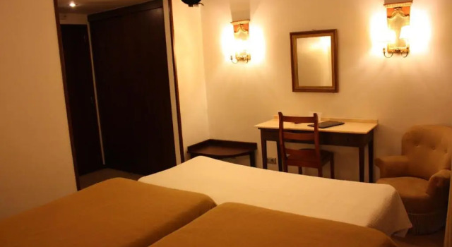 Трёхместный номер Standard Hotel Vice-Rei