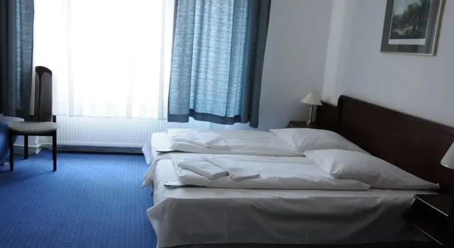 Alte CityAurum, Rezervasyon Otel Berlin otoparklı oteller, C/O Berlin Sanat Müzesi yakınında, Otopark