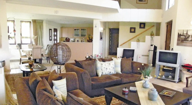 Awesome Home In Kamena Vourla, Book Hotel Hotels in Central Greece with Parking, Parking