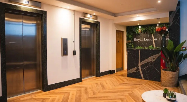 Royal Apartments Bournemouth, Varaa Huoneisto Asunnot kohteessa Merseyside, Huoneisto