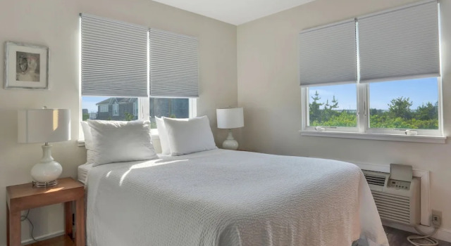 Четырёхместный номер Standard с частичным видом на океан Windward Shores Ocean Resort