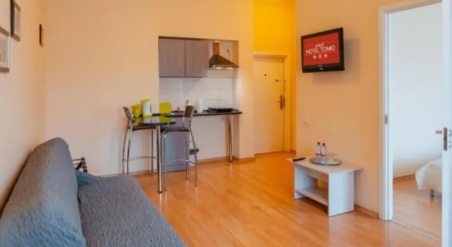 Полулюкс Apart Hotel Tomo FREE PARKING