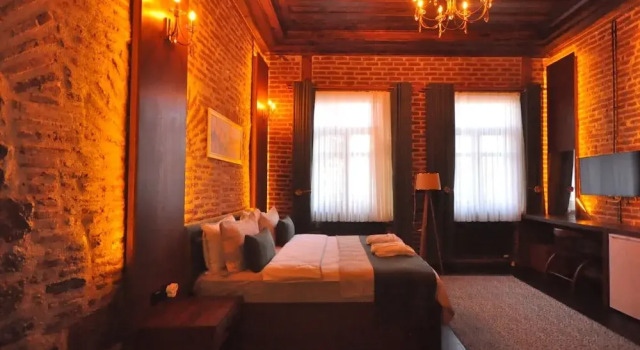 Mihman Konak Hotel, Boek Hotel Kars Oost-Anatolië
