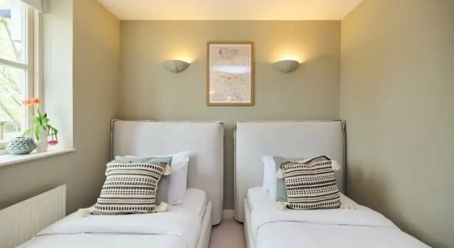 Chiswick Views & Space Elegant 3bdr Duplex With Parking, Забронировать Апартаменты/квартира Апартаменты Лондона, рядом с Тернем Грин, Апартаменты/квартира