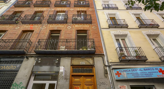 M (BRC42) Ap. Chueca-Malasaña Madrid centro, Boek Hotel Madrid Centrum Madrid, in de buurt van Edificio Grassy