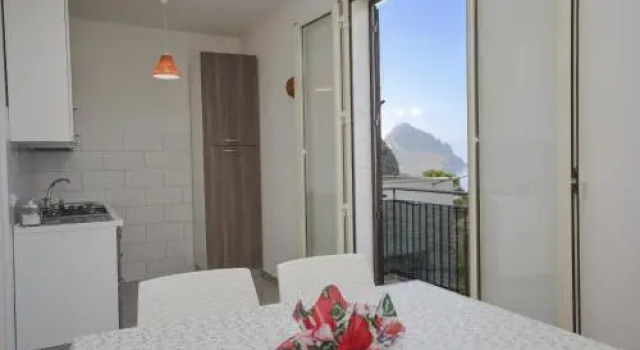 Appartamenti da Clarissa, Book Guesthouse Hotels in Sicily with Parking, Parking