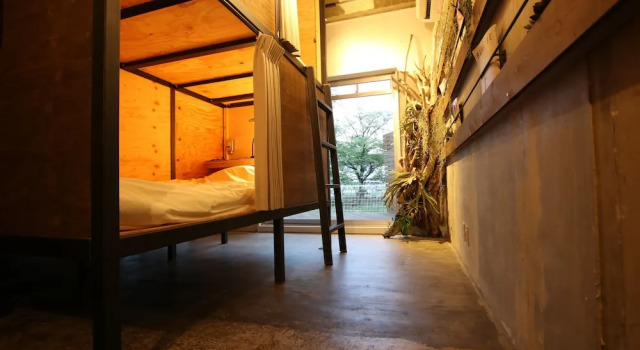 Кровать в общем номере с видом на сад 365BASE outdoor hostel