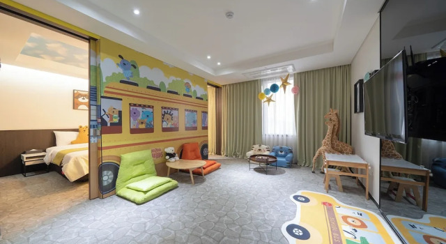 Двухместный полулюкс c 1 комнатой Ramada by Wyndham Yongin