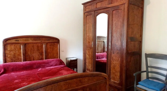 House With one Bedroom in La Mothe-saint-héray, With Furnished Terrace, Prenota Casa vacanze Hotel a Aquitania con parcheggio, Parcheggio