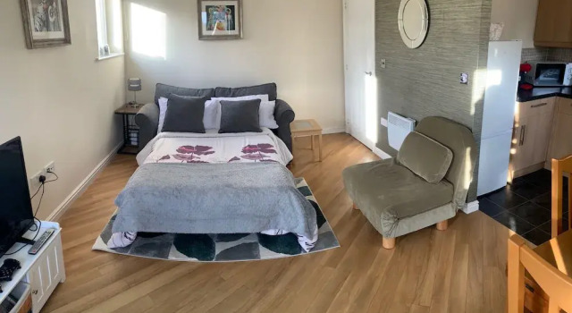 Sleeps 4/6 pet Friendly Parking nr Nec/warwick uni, Забронировать Апартаменты/квартира Апартаменты Уэст-Мидлендс, Апартаменты/квартира