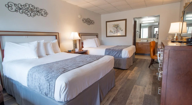 Четырёхместный номер Standard с видом на горы Townsend River Breeze Inn