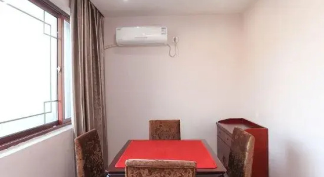 Люкс Yiranju Holiday Hotel
