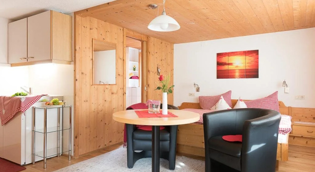 Gästehaus Graf, Book Hotel Hotels in Vorarlberg with Parking, Parking