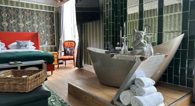 Полулюкс Atholl Arms Hotel