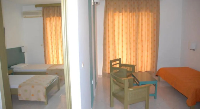 Семейные апартаменты Trianta Hotel Apartments