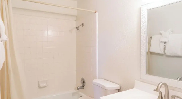 Номер Standard Road Creek Inn