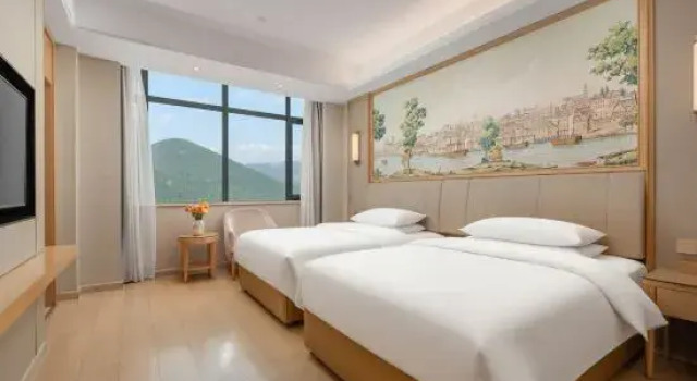 Люкс Superior Vienna International Hotel (Zhuhai Gaolangang International)