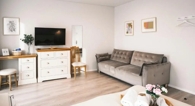 Номер Superior J14A I Rooms & Apartments AUTOMATED SELF CHECK-IN