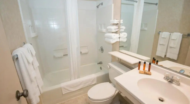Номер Standard Brown County Inn