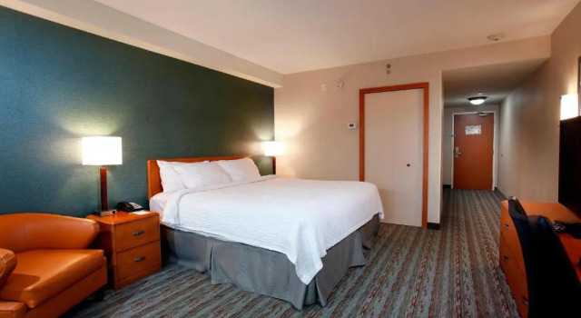 Номер Standard Fairfield by Marriott Inn & Suites Sudbury