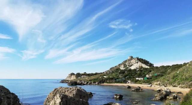 Коттедж с 2 комнатами Sole Mare - Casa Vacanze Chiavarello