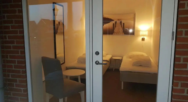 Klintholm marina park Cabins, Rezerwuj Hotel Borre Mon