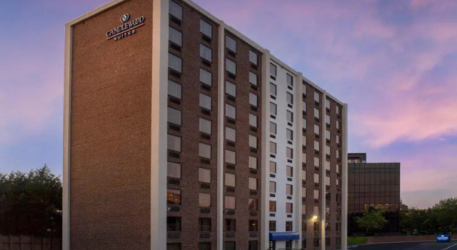 Четырёхместный номер Standard Candlewood Suites Alexandria West by IHG