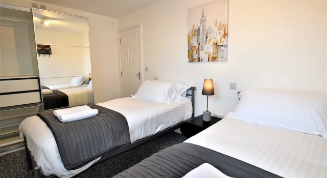 Jims Place - Your Apartment, Varaa Huoneisto Asunnot kohteessa Merseyside, Huoneisto