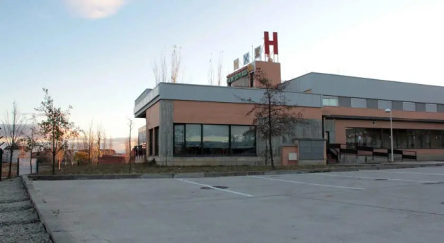 Hotel Vía de la Plata, Забронировать Отель Отели Самора с парковкой, рядом с Арена для корриды Саморы, Парковка