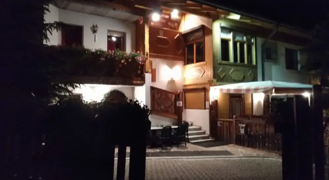 B&B Chalet Brigitte Hike & Bike, Book Chalet Arabba Livinallongo del Col di Lana