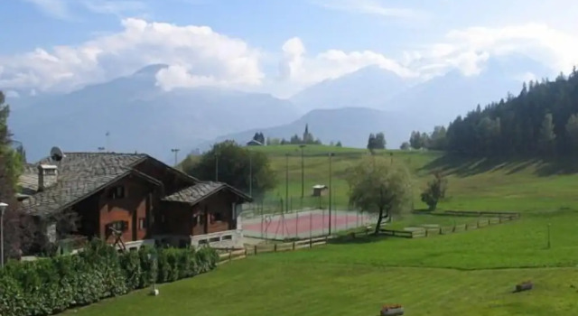 Hotel & Restaurant Saint Nicolas Gran Paradiso, Забронировать Отель Сен-Никола 