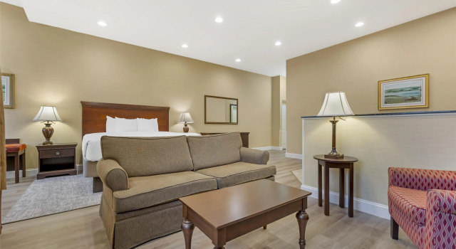 Двухместный люкс Best Western PLUS Vineyard Inn and Suites