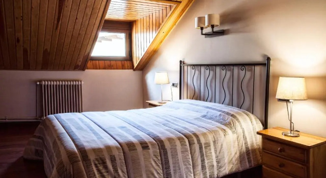 Двухместный номер Standard Hostal La Plaça