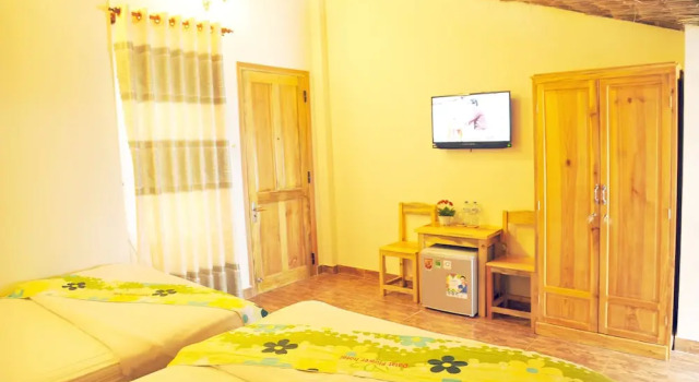 Четырёхместный номер Superior Dalat Flower Hotel