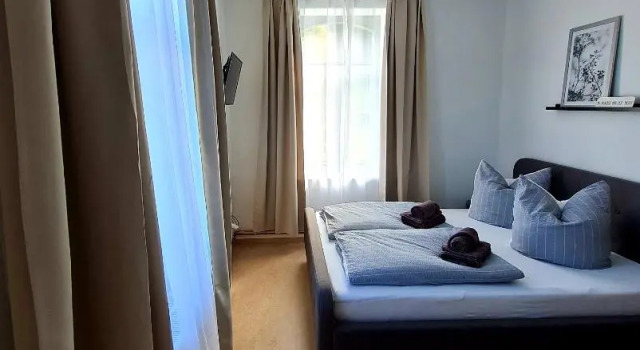 Pension Schul Inn, Rezerwuj Hotel Thal Turyngia