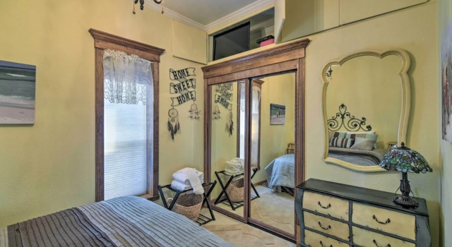 Charming Loveland Home w/ Yard, Walk to Dtwn!, Забронировать Отель Отели Лавленд 3 звезды, 3*
