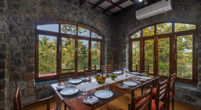 Saffronstays Alma Grove 3 BR Pet friendly with Pool & Nature View, Забронировать Отель Кашид штат Махараштра