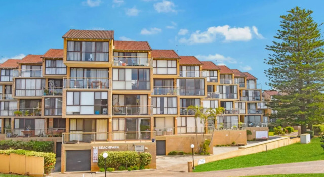 15 Beachpark Apartments