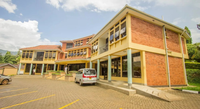 Crown Suites Hotel, Prenota Hotel Mbale Mbale