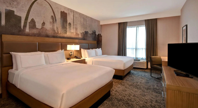 Номер Standard DoubleTree by Hilton St. Louis Airport, MO