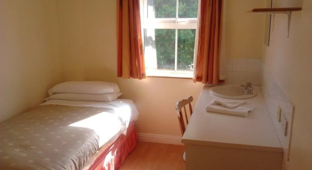 Одноместный номер Economy Courtbrack Accommodation - Hostel