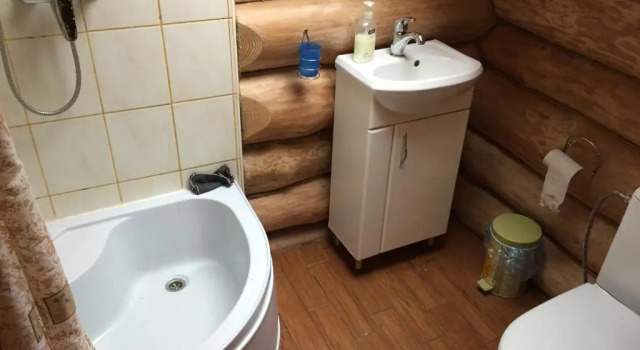 Четырёхместный номер Standard с балконом и с красивым видом из окна Drin-lux-cotteges