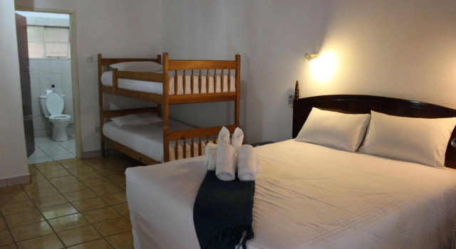 Pamusha Lodge, Rezerwuj Hotel Hotele w Victoria Falls z basenem, Basen