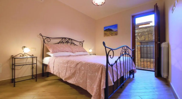 Коттедж с 2 комнатами Casa Vacanze La Portella