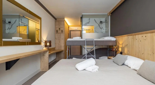 Четырёхместный номер Hotel Piandineve