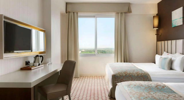 Standardowy dwuosobowy pokój Ramada by Wyndham Soma