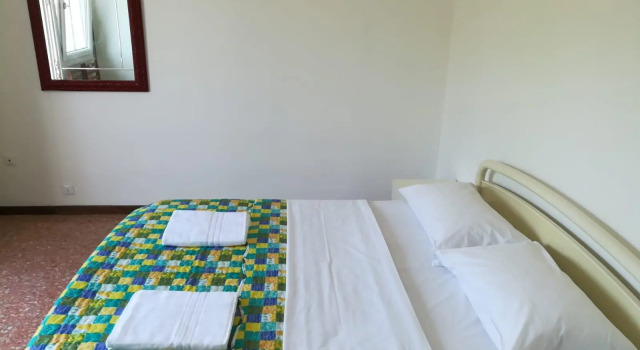 Кровать в общем номере Stay Venice Guesthouse