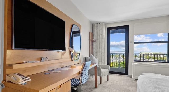 Двухместный номер Standard с балконом и с видом на гавань Four Points by Sheraton Punta Gorda Harborside