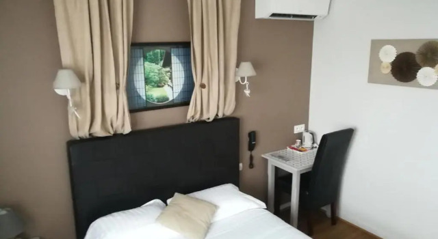 Двухместный номер Standard Contact Hôtel du Relais Thouars