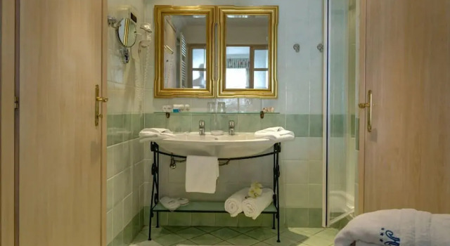 Двухместный номер Superior с балконом и с частичным видом на море Hotel Miramar